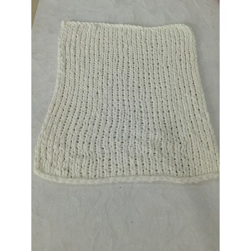 HANDMADE THICK YARN BLANKET 100%POLYESTER